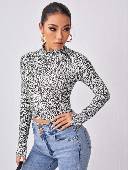 Mock Neck Leopard Crop Tee