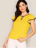 Contrast Binding Keyhole Flutter Sleeve Top