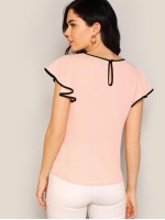 Contrast Binding Keyhole Flutter Sleeve Top