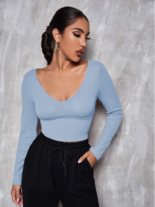 V Neck Solid Fitted Crop Tee