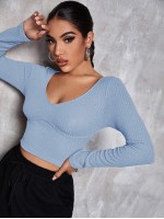 V Neck Solid Fitted Crop Tee