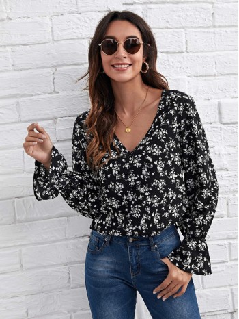 Flounce Sleeve Ditsy Floral Top